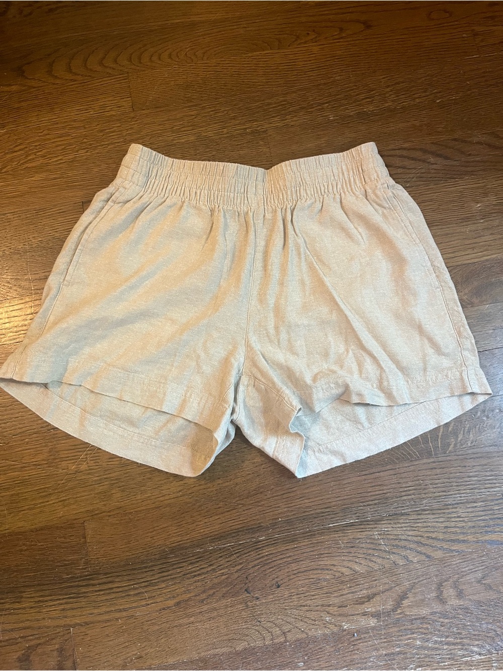 Old Navy Light Beige Elastic-Waist Women’s Athletic Shorts